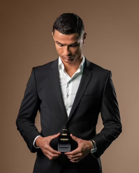 Cristiano Ronaldo Net Worth, Biography, Top Speed, Total Career Goals, Stats, Age, Wife & Family