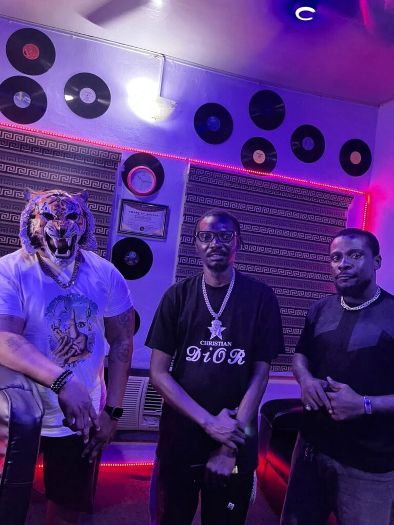 Tigermanondmix Biography